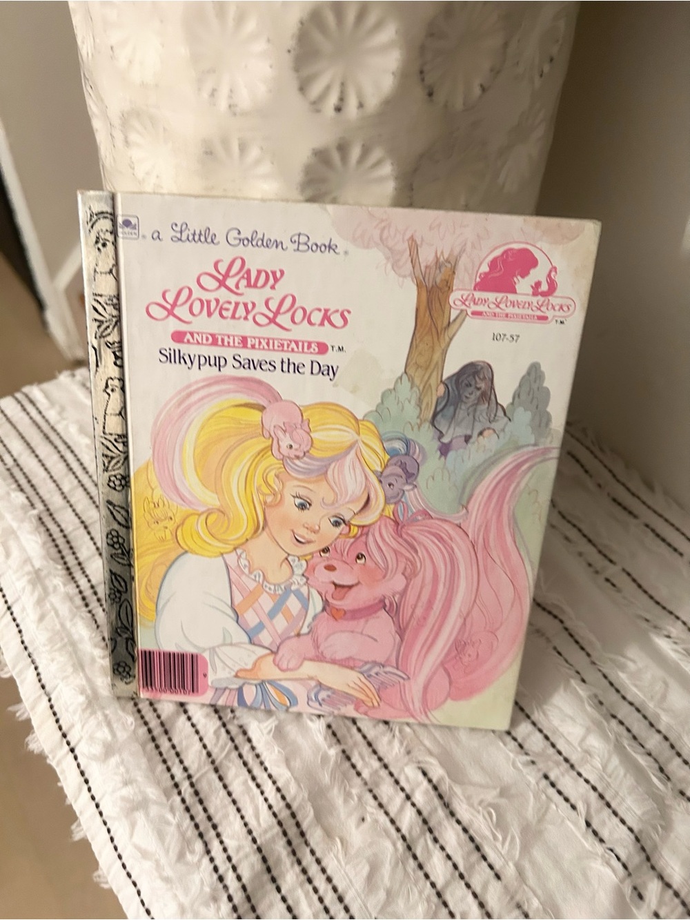 Vintage 1987 Lady Lovely Locks Silkypup Saves the Day Little Golden Book